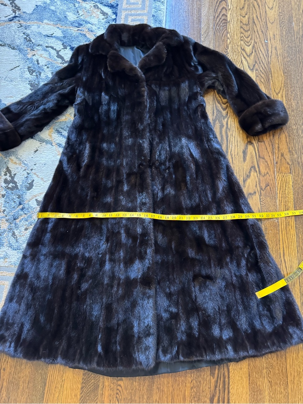 Guy Laroche black ranch natural mink Fur Coat - Picture 17 of 17